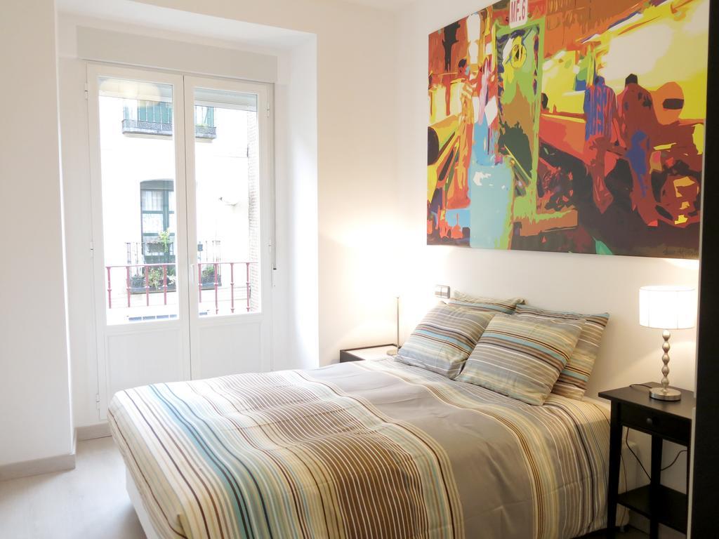 Latina Sol Apartment Madrid Bagian luar foto
