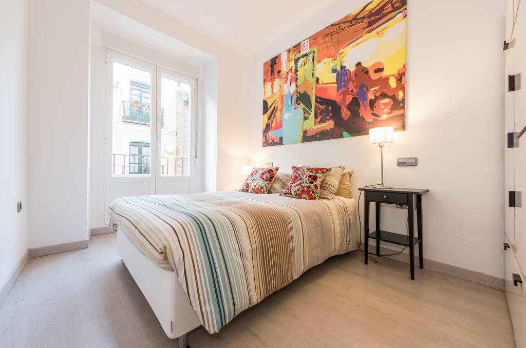 Latina Sol Apartment Madrid Bagian luar foto
