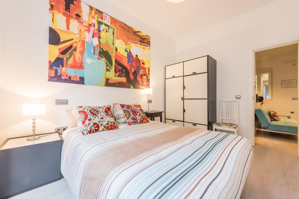 Latina Sol Apartment Madrid Bagian luar foto