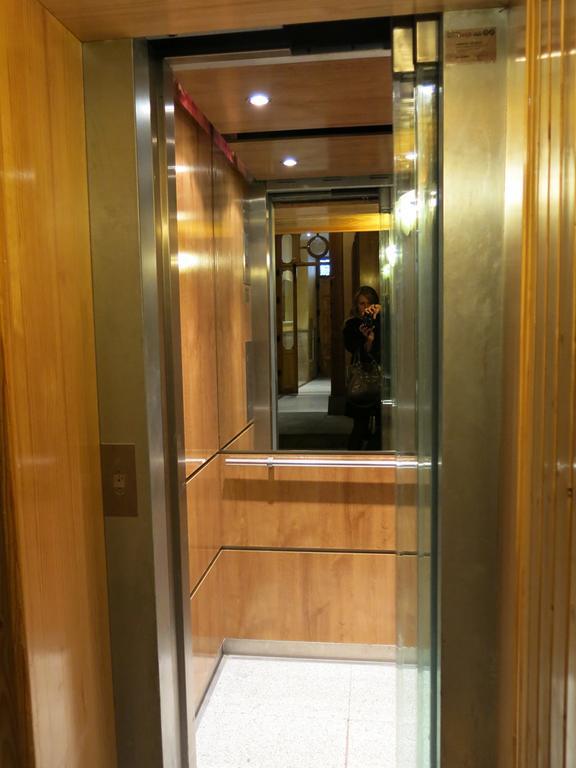 Latina Sol Apartment Madrid Bagian luar foto